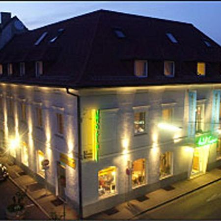 Hotel Geyer Клагенфурте Экстерьер фото
